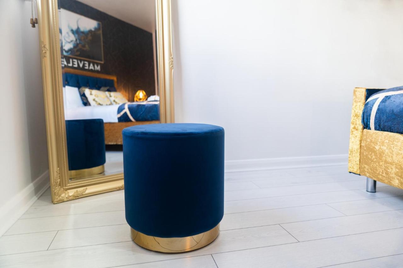 Maevela Apartments - Ultra Lavish Luxury 2 Bed Apartment City Centre - With Balcony - Free Secure Parking - Ps4 & Smart Tv'S Birmingham Kültér fotó
