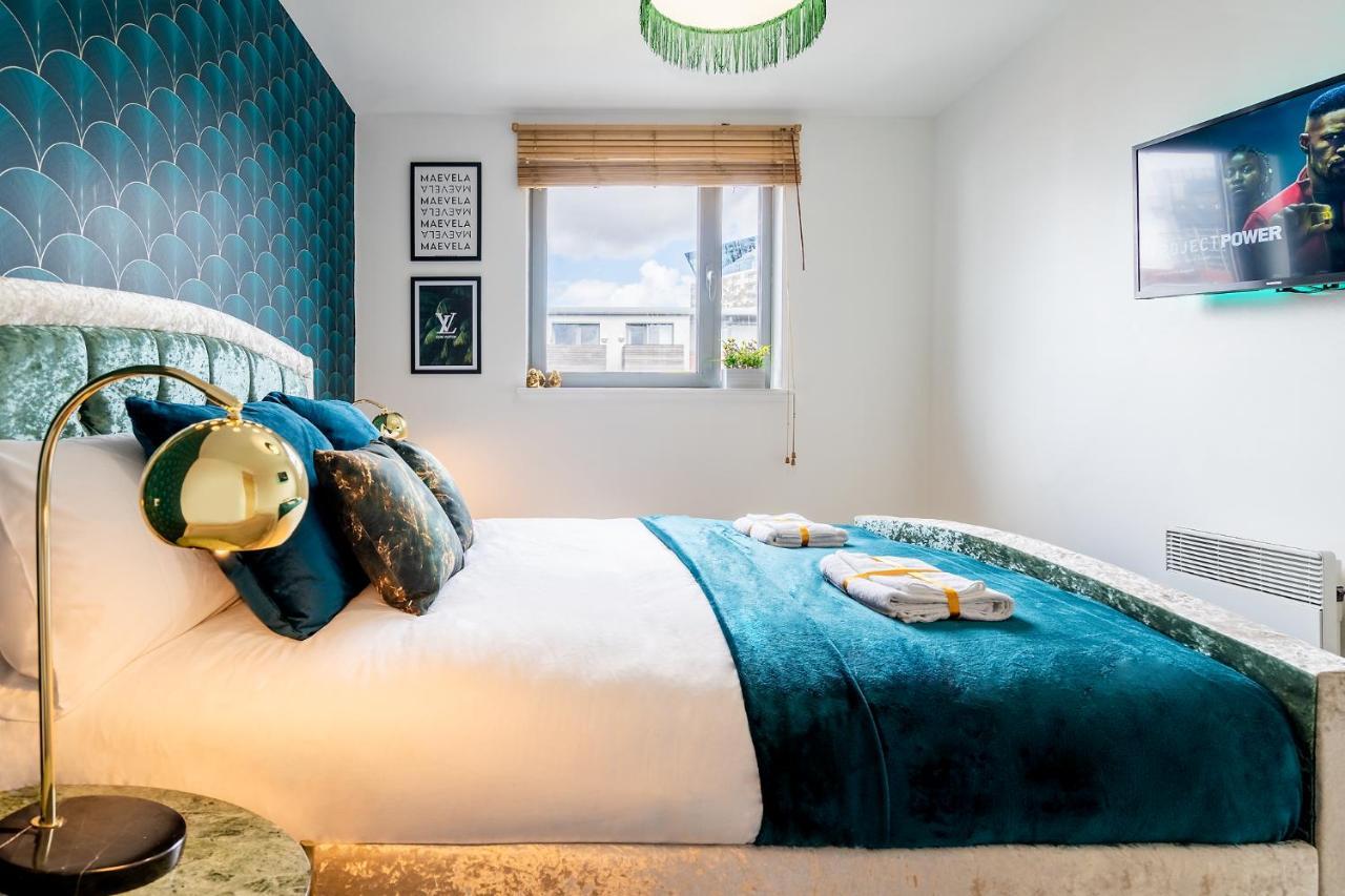 Maevela Apartments - Ultra Lavish Luxury 2 Bed Apartment City Centre - With Balcony - Free Secure Parking - Ps4 & Smart Tv'S Birmingham Kültér fotó