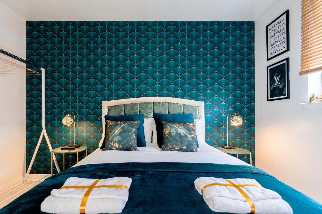 Maevela Apartments - Ultra Lavish Luxury 2 Bed Apartment City Centre - With Balcony - Free Secure Parking - Ps4 & Smart Tv'S Birmingham Kültér fotó