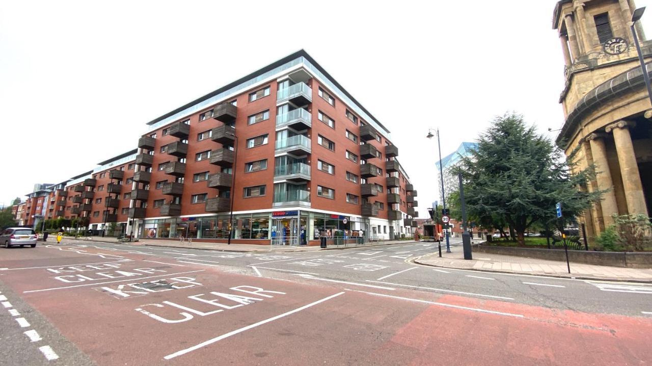 Maevela Apartments - Ultra Lavish Luxury 2 Bed Apartment City Centre - With Balcony - Free Secure Parking - Ps4 & Smart Tv'S Birmingham Kültér fotó